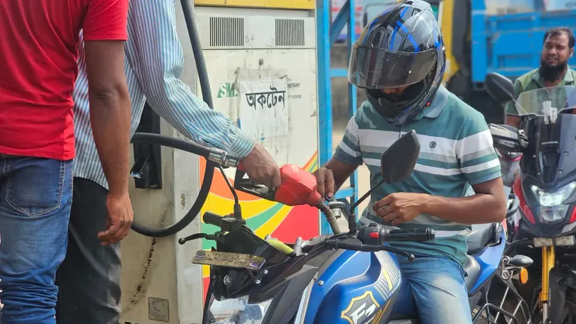 ড্রাইভিং লাইসেন্স ও কাগজপত্র ছাড়া জ্বালানি তেল সরবরাহে নিষেধাজ্ঞা